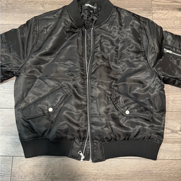 Fashion nova classic bomber jacket - Picture 3 of 8